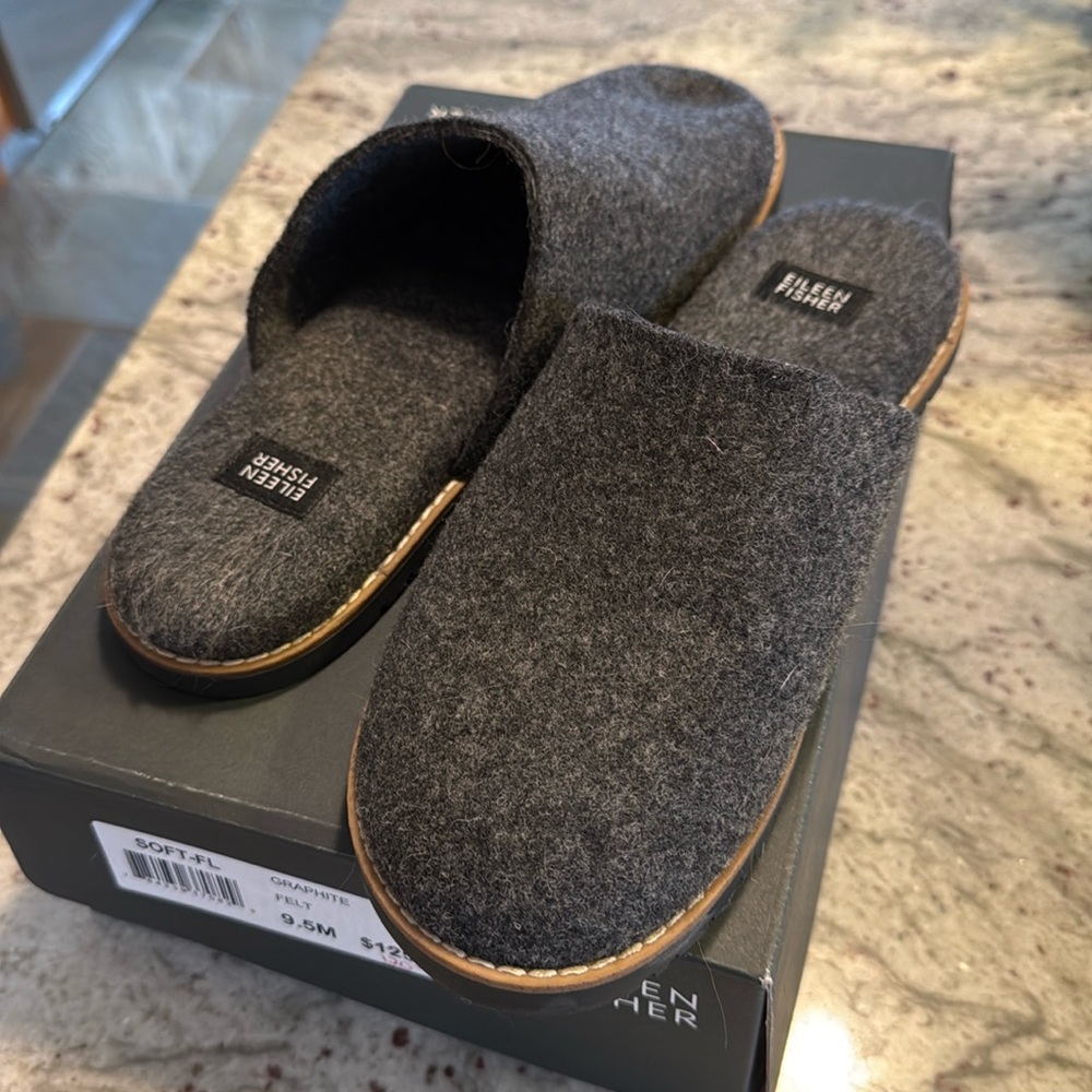 Eileen Fisher Soft-FL Graphite Felt Slippers NWT Size 9.5